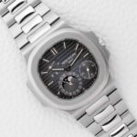 Patek Philippe Nautilus 5712/1A