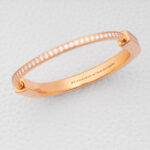 Tiffany & Co. Bangle in Yellow Gold with Full Pavé Diamonds 70877740