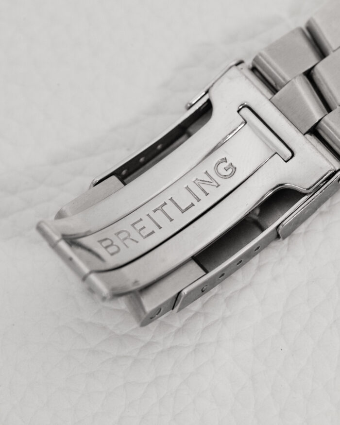 Breitling Superocean A1337011 - Image 5