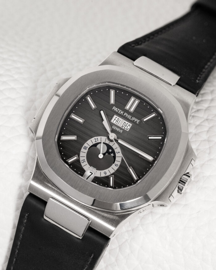 Patek Philippe Nautilus 5726A-001 - Image 2