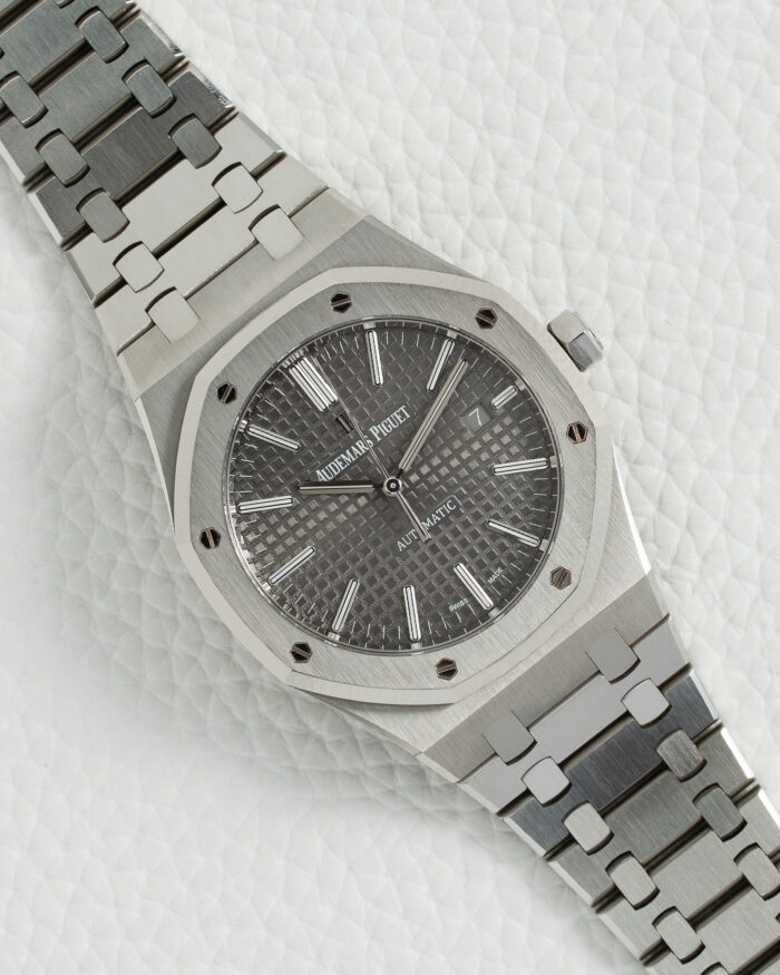Audemars Piguet Royal Oak Selfwinding 15400ST - Image 1