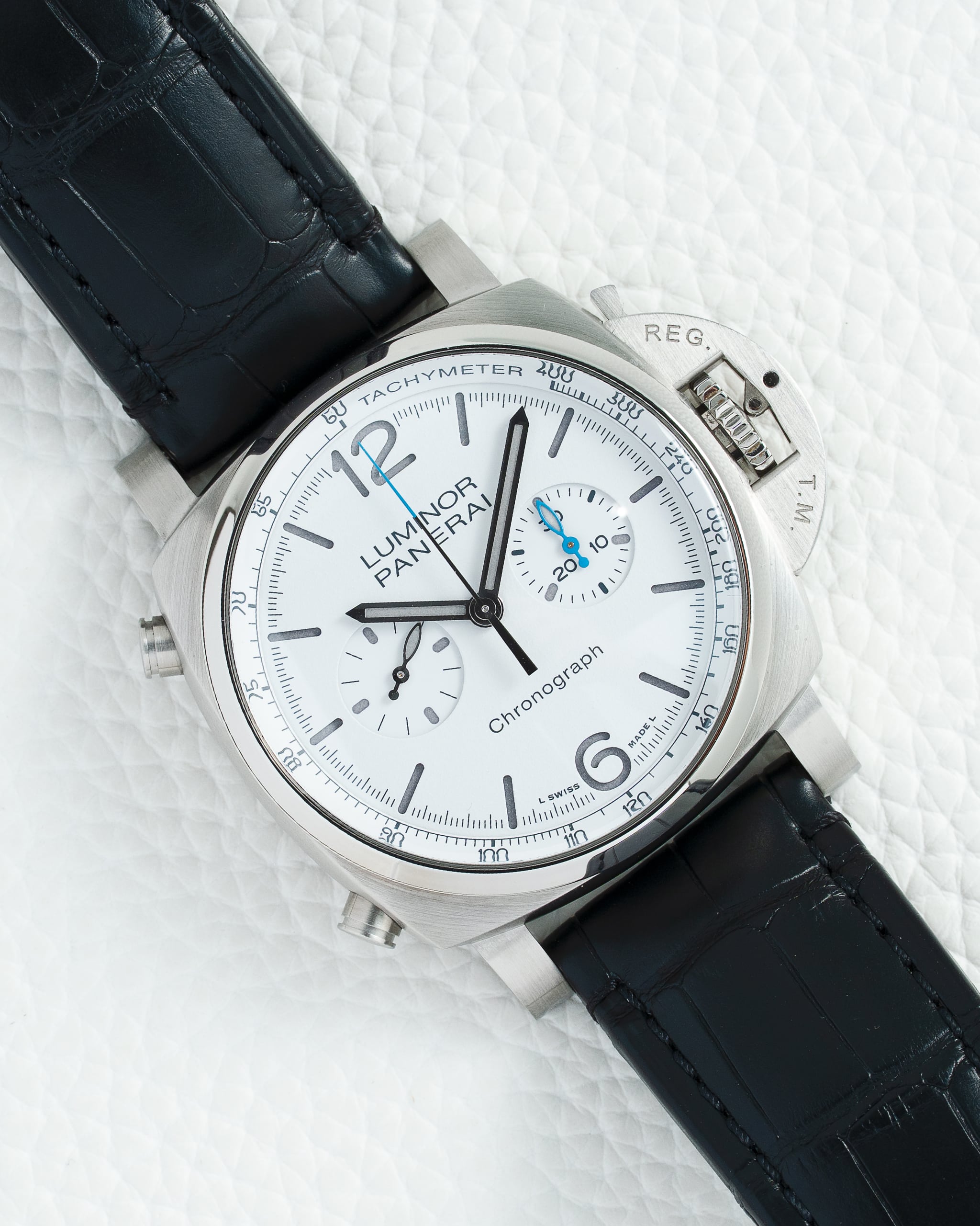 152 Panerai Luminor Chronograph 44mm PAM01218 - Image 1