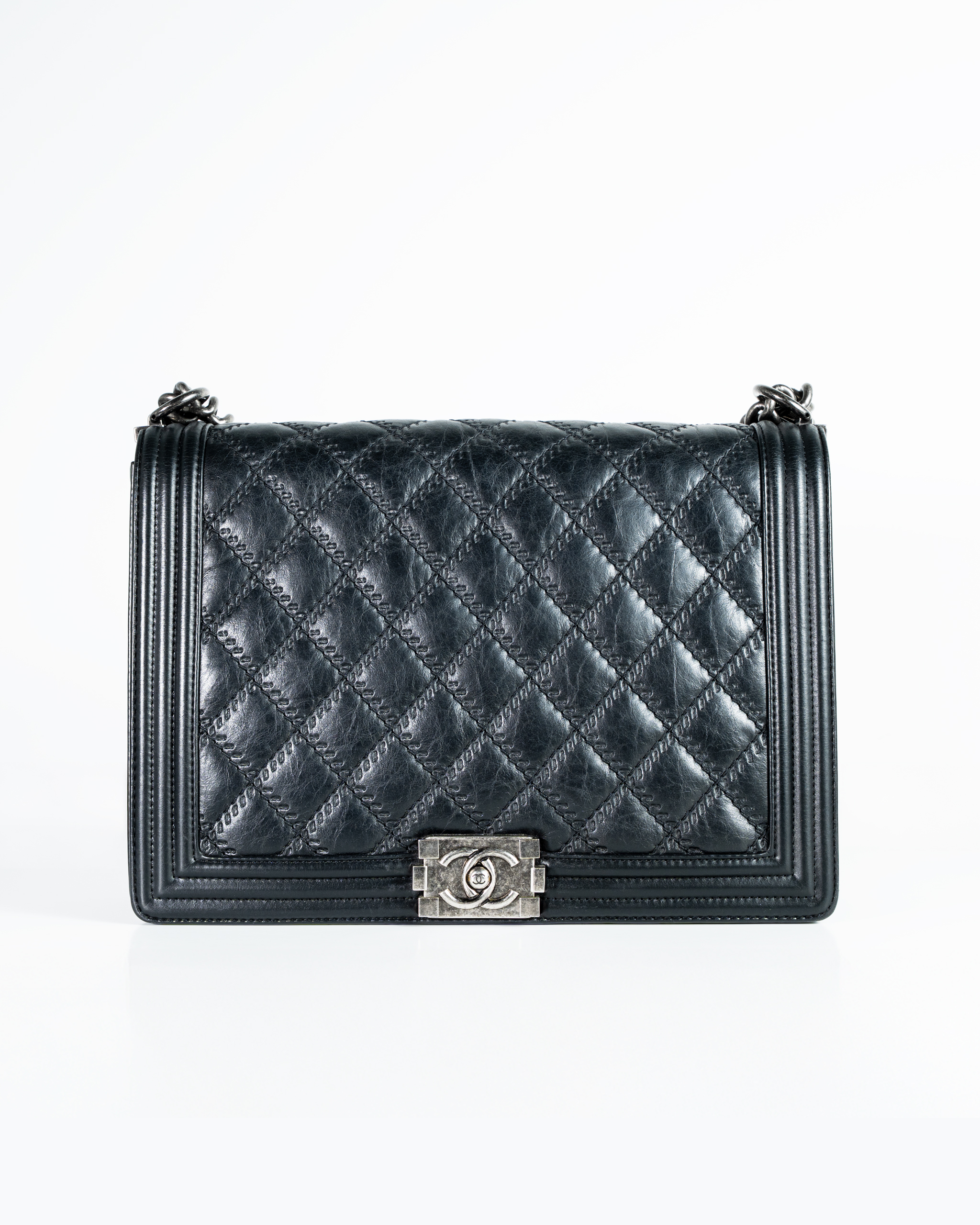 bag3 Chanel Boy Bag Black Leather Calfskin - Image 1