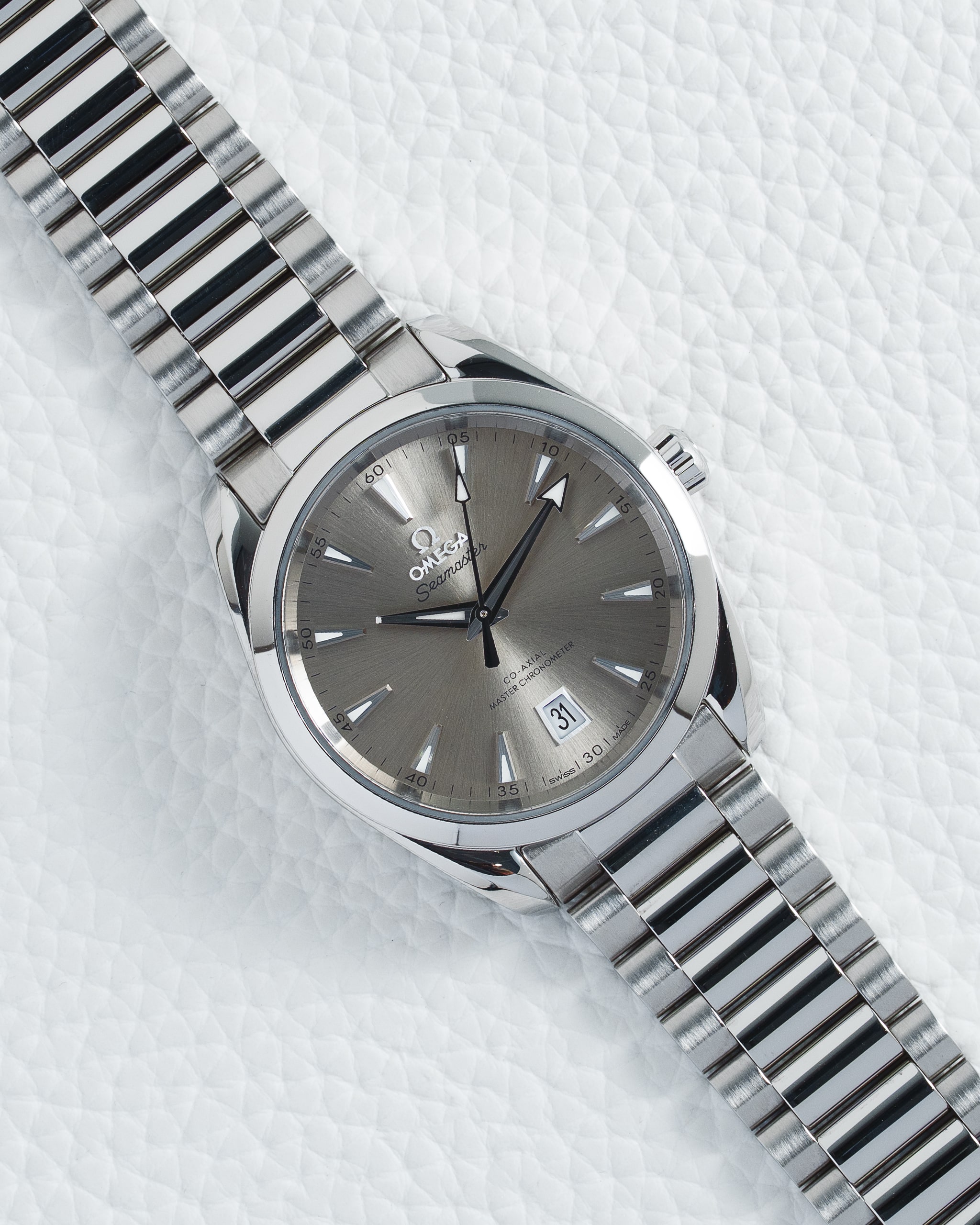 379 Omega Seamaster Aqua Terra 220.10.38.20.09.001 - Image 1