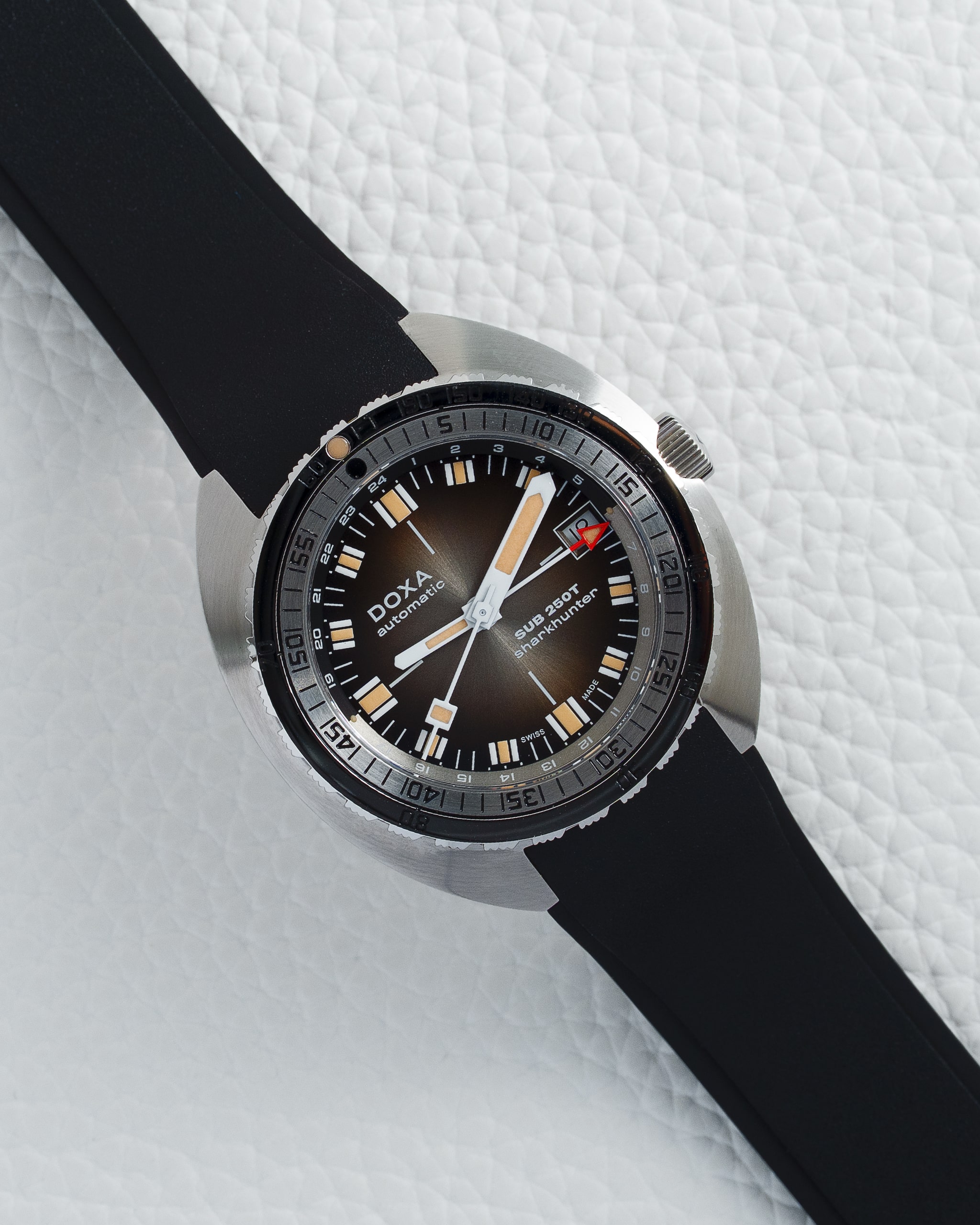 395 DOXA Sub 250T 855.10.101V.20 - Image 1